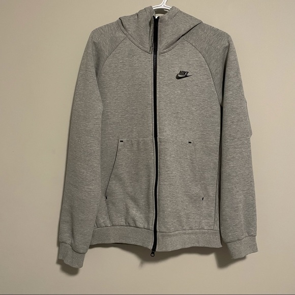 Nike Tech Fleece Hoodie - Picture 1 of 3